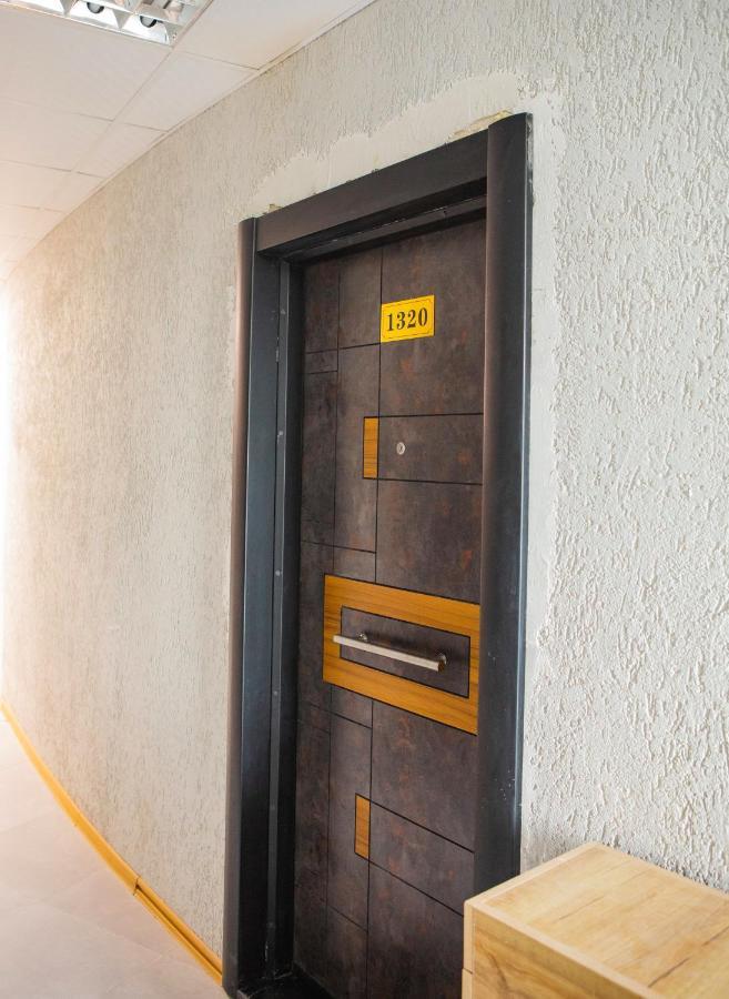 Entire Flat With City Skyline View - Two Bedrooms باتومي المظهر الخارجي الصورة
